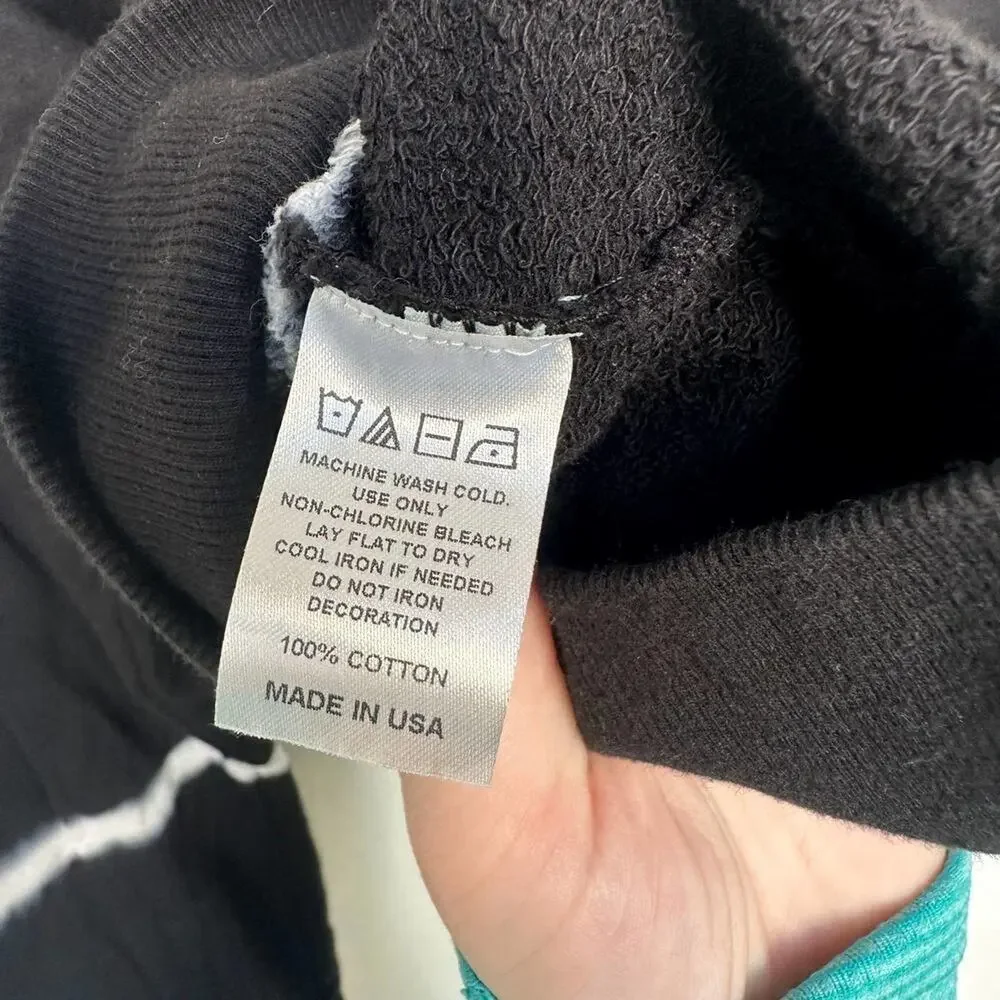 SoulCycle Tie Dye Crewneck Sweatshirt M Black White Cropped - Picture 6 of 6